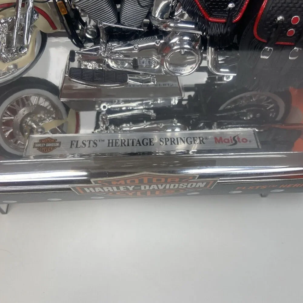 Maisto White Harley Davidson FLSTS Heritage Springer 1:10 95th Anniv. Collectors